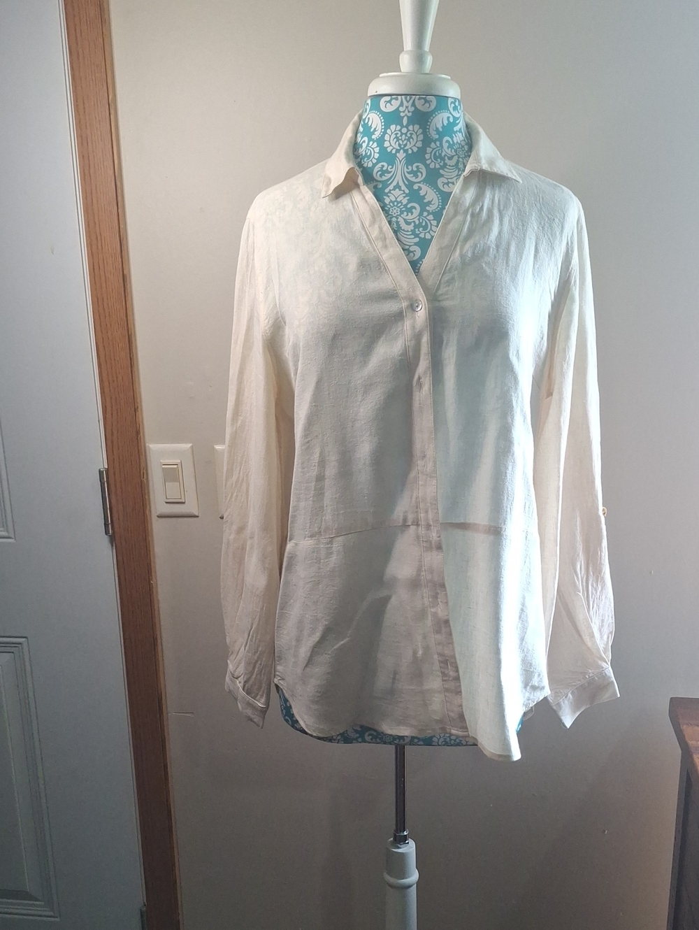 Women's Cream Button-Down Linen-Blend Shirt
